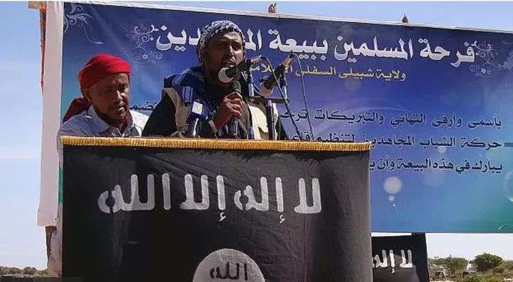 Alshabab Oo Shaacisay Heshiis Ay Lagaleen Beesha Rewr Xaaji Saleebaan