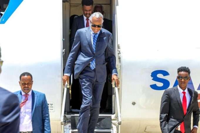 War Deg Deg Ah:- Madaxweyne Lafta Gareen oo shaaciyay inuu si rasmi ah isaga casilay xilkiisa, kaddibna u duulay magaalada Nayroobi