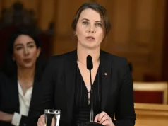 Xisbiga Socialdemokrat-ka oo diiday in Deganaanshaha Rasmiga laga Ceshto Dadka heesta