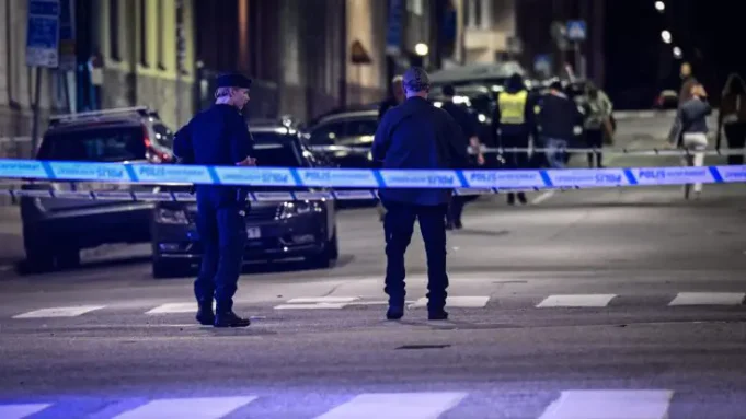 Saddex qof oo ku dhaawacmay toogasho ka dhacday Jönköping